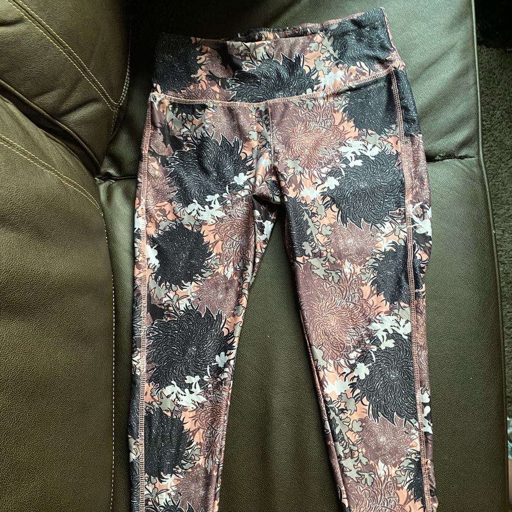 Floral leggings